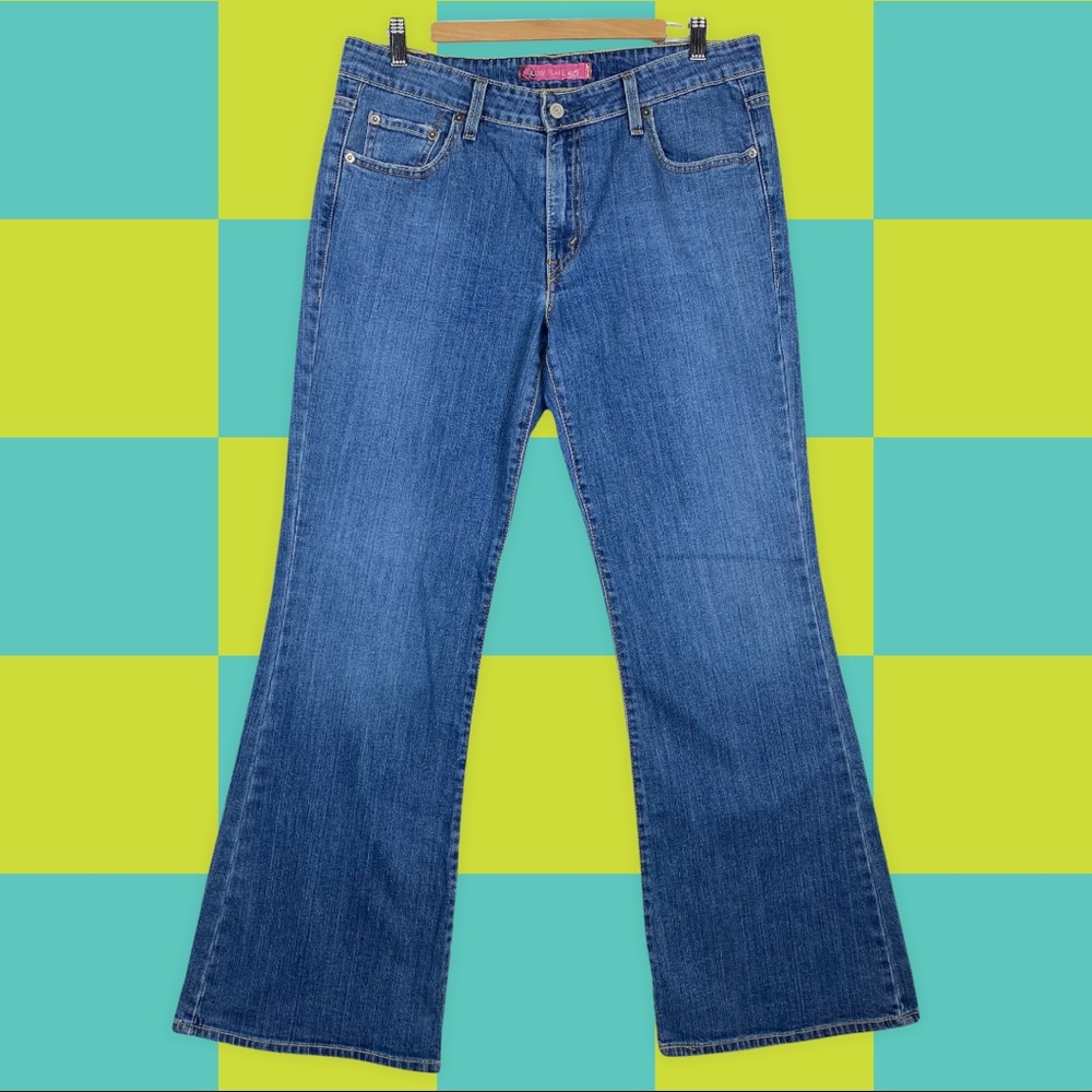 Levi’s Y2K Vintage 519 Low Rise Flare Leg Hipster Medium Wash Denim Jeans 16 - Picture 14 of 14